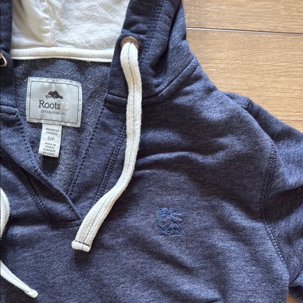 EUC Roots Blue Hooded Sweatshirt w/ Embroidered (Merrill) Bull - Picture 4 of 7